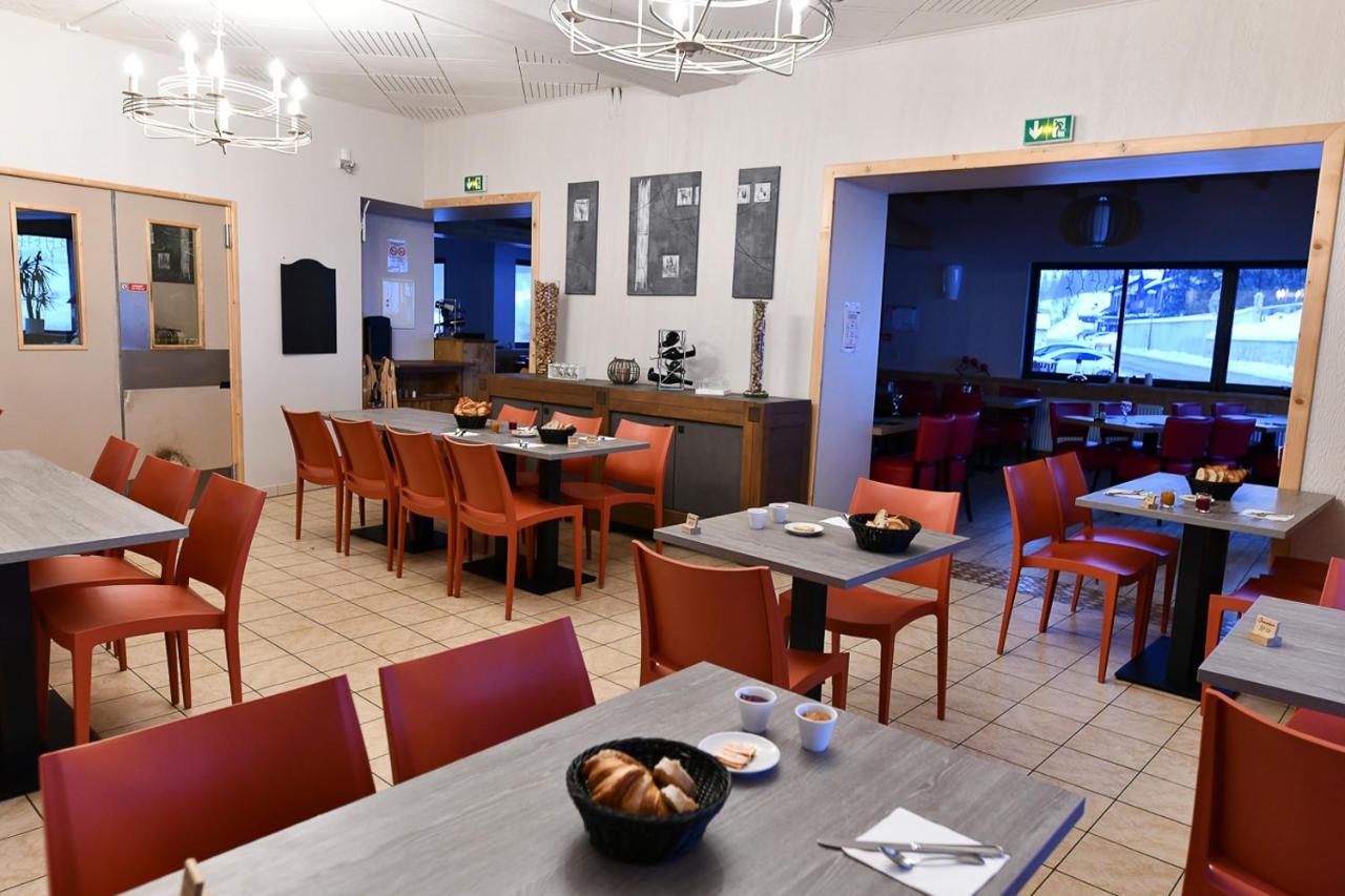 Hotel Restaurant Le Centre Lélex Exteriér fotografie